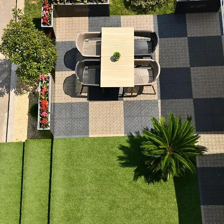 Quartz Boutique Hotel 4*